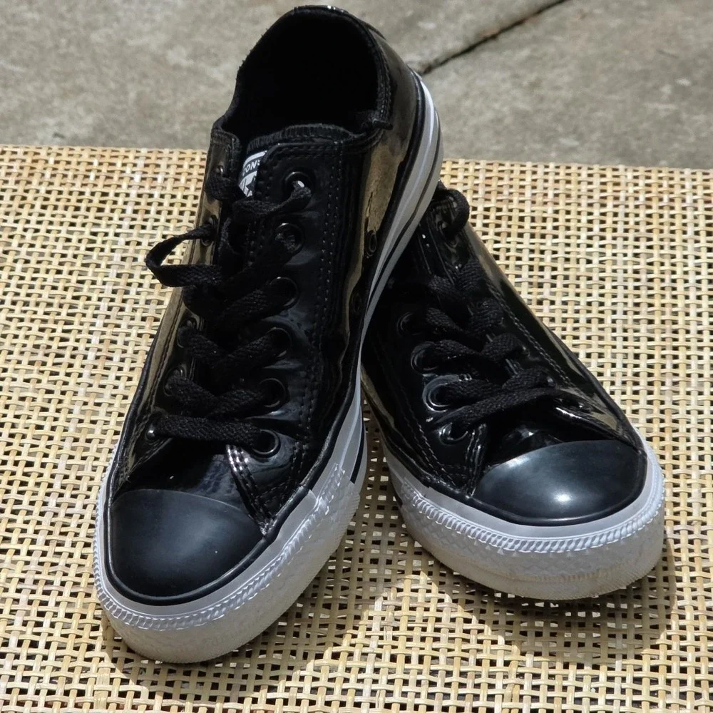 Size 5 - Converse Chuck Taylor‎ All Star Low Black Patent